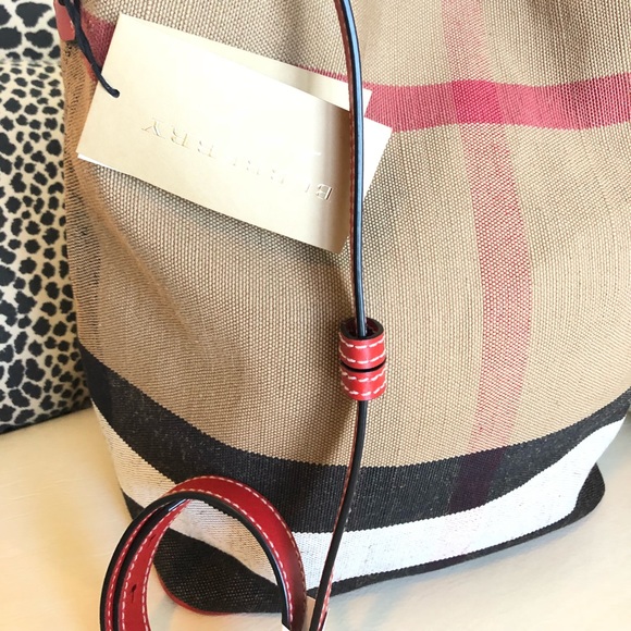 Burberry authentic bag NWT - Picture 6 of 6